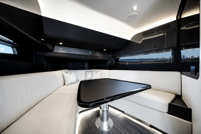 Slide: The Image of Azimut Verve 42 2026 - 21