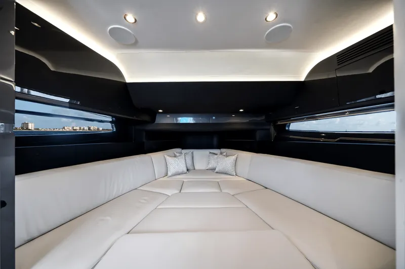 Slide: The Image of Azimut Verve 42 2026 - 22