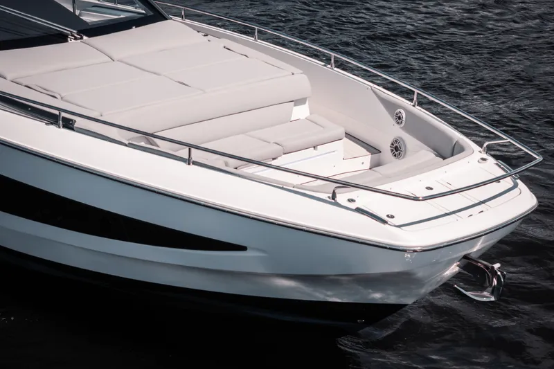 Slide: The Image of Azimut Verve 42 2026 - 35