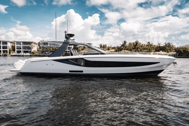 Slide: The Image of Azimut Verve 42 2026 - 37