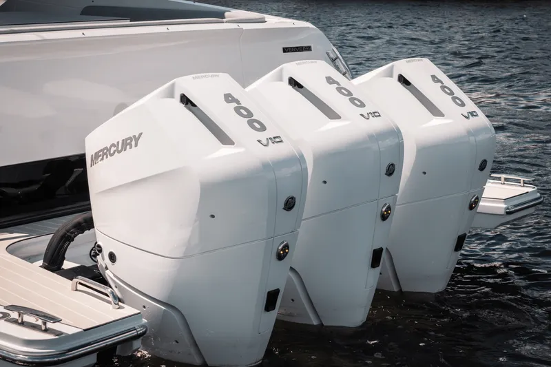 Slide: The Image of Azimut Verve 42 2026 - 39