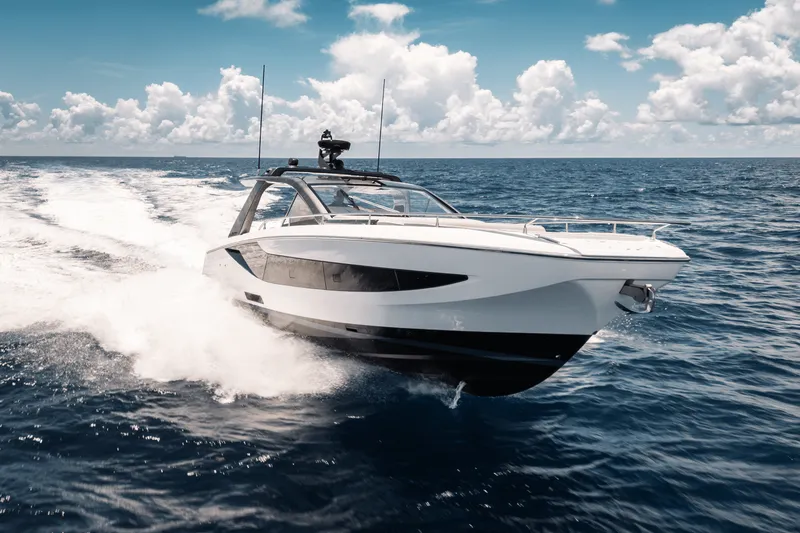 Slide: The Image of Azimut Verve 42 2026 - 44