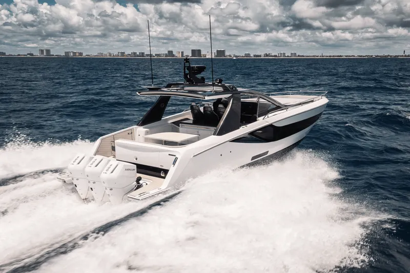 Slide: The Image of Azimut Verve 42 2026 - 45