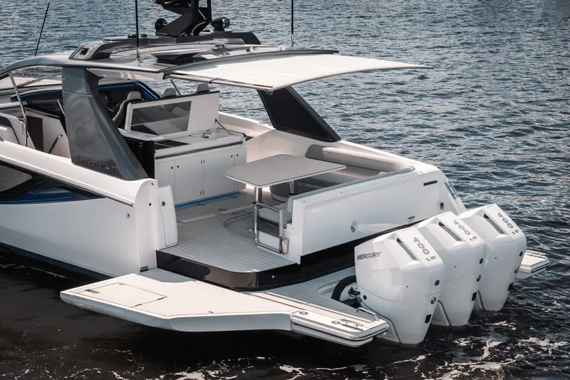 Slide: The Image of Azimut Verve 42 2026 - 40