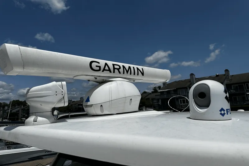 Slide: The Image of Boston Whaler 370 OUTRAGE 2016 - 36