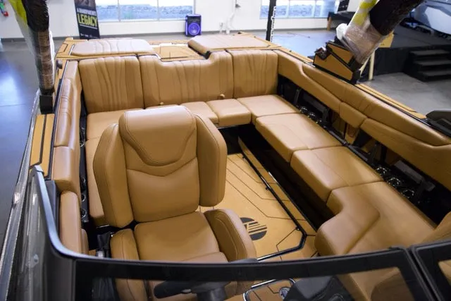 Slide: The Image of Malibu 22 LSV 2026 - 23