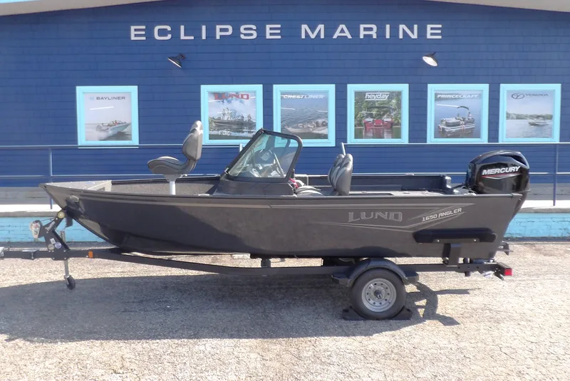 Slide: The Image of Lund 1650 Angler Sport 2027 - 0