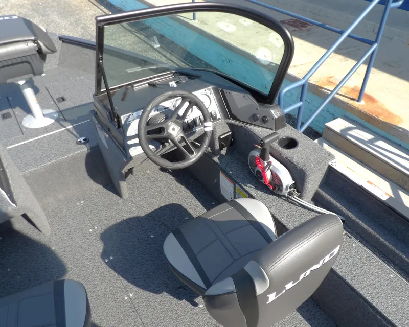 Slide: The Image of Lund 1650 Angler Sport 2027 - 12