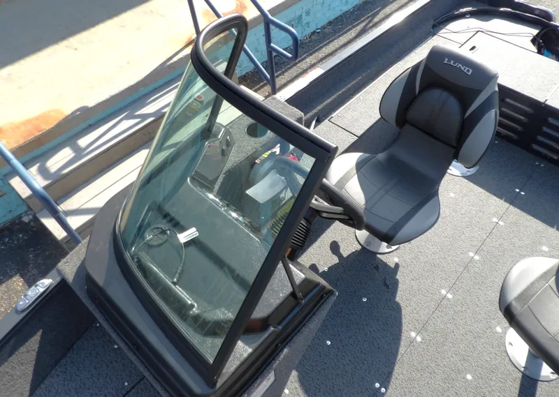 Slide: The Image of Lund 1650 Angler Sport 2027 - 11