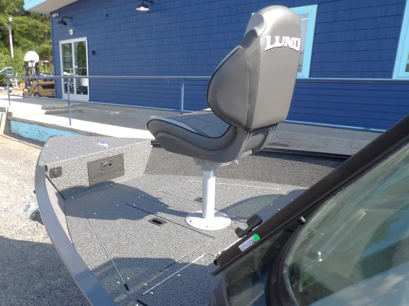 Slide: The Image of Lund 1650 Angler Sport 2027 - 7
