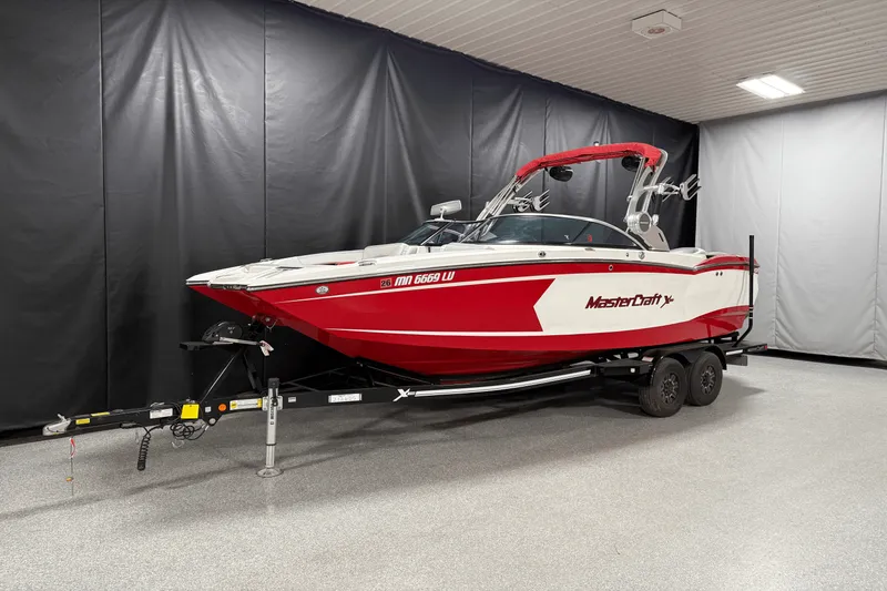 Slide: The Image of Mastercraft X STAR 2018 - 2
