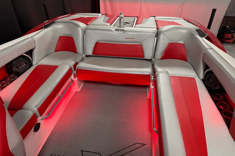 Slide: The Image of Mastercraft X STAR 2018 - 21