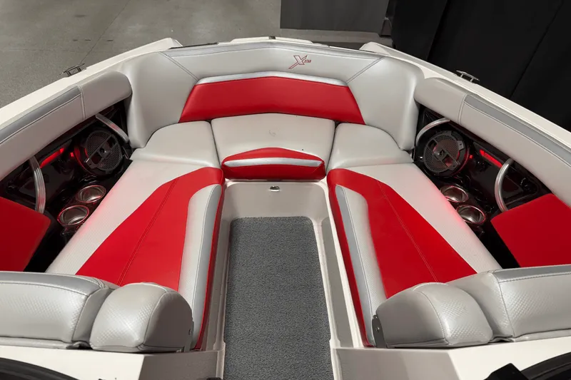 Slide: The Image of Mastercraft X STAR 2018 - 23