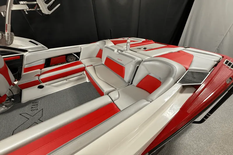 Slide: The Image of Mastercraft X STAR 2018 - 6
