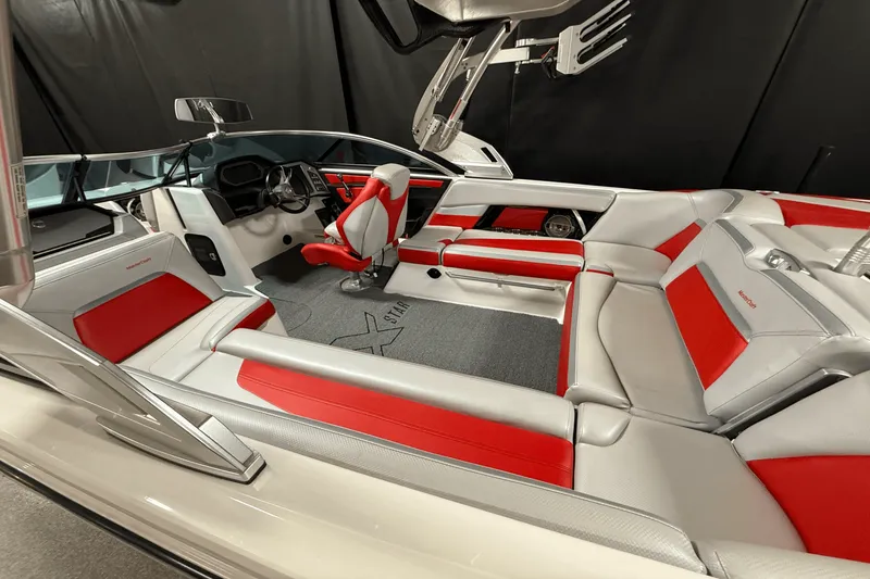 Slide: The Image of Mastercraft X STAR 2018 - 7