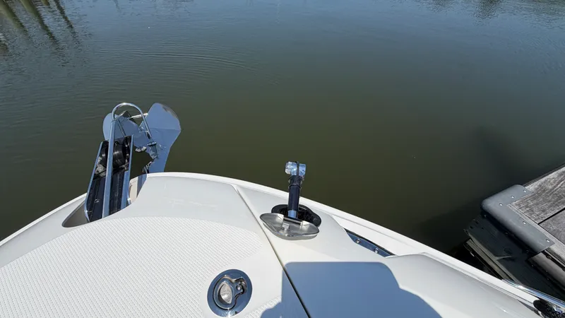 Slide: The Image of Sea Ray SLX 260 Outboard 2026 - 53