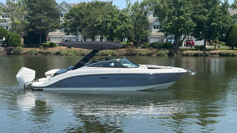The Image of Sea Ray SLX 260 Outboard 2026 - 0
