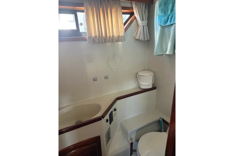 Slide: The Image of Californian 53 Cockpit Motor Yacht 1987 - 9
