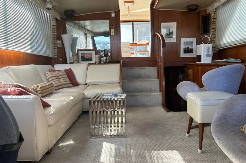 Slide: The Image of Californian 53 Cockpit Motor Yacht 1987 - 8