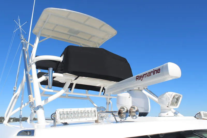 Slide: The Image of Boston Whaler 345 CONQUEST 2020 - 13