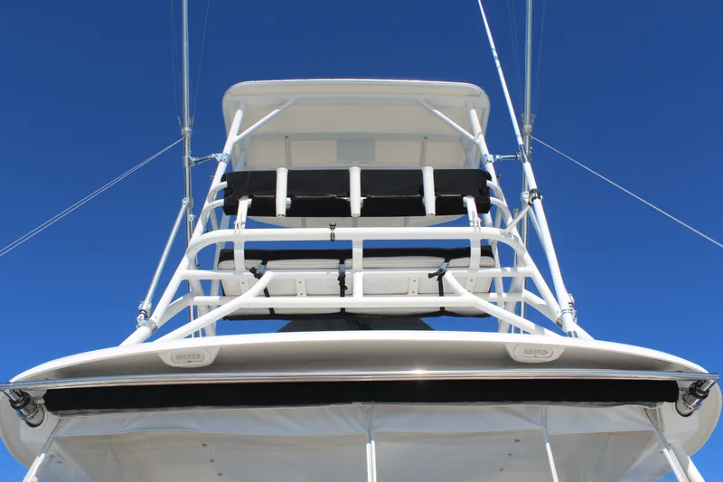 Slide: The Image of Boston Whaler 345 CONQUEST 2020 - 35