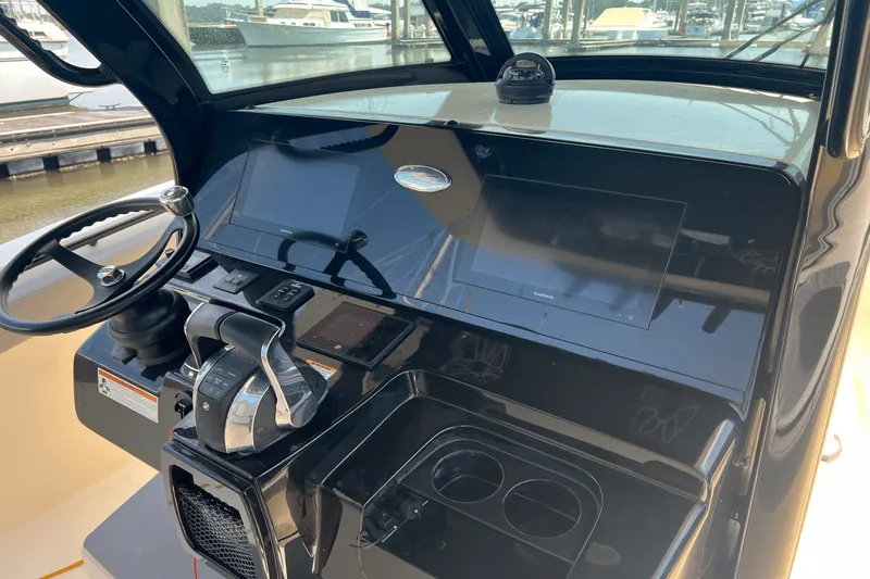 Slide: The Image of Scout 305 LXF 2022 - 14