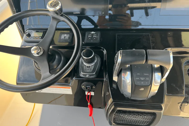 Slide: The Image of Scout 305 LXF 2022 - 17