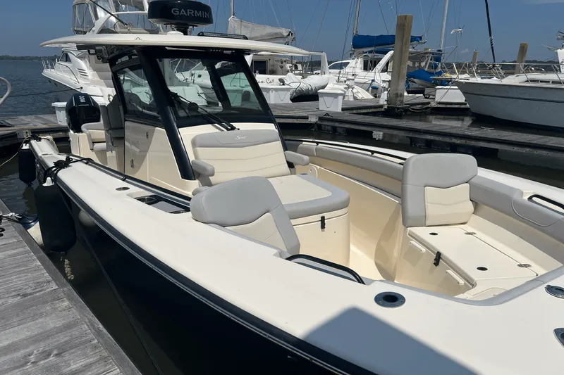 Slide: The Image of Scout 305 LXF 2022 - 2