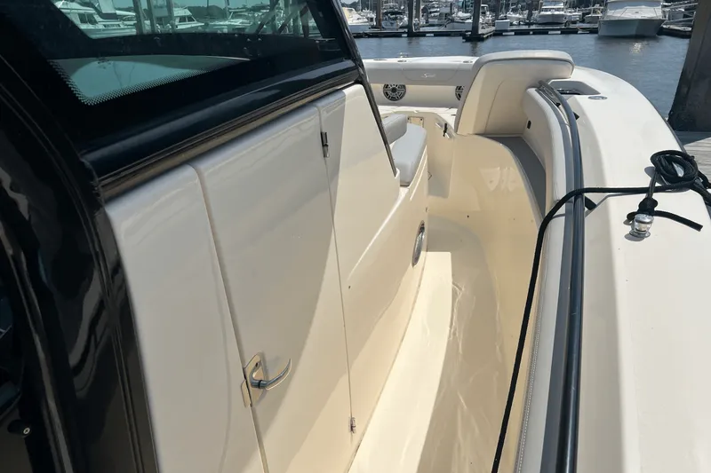 Slide: The Image of Scout 305 LXF 2022 - 22