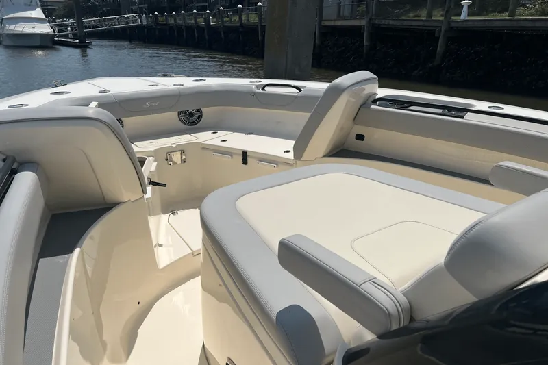 Slide: The Image of Scout 305 LXF 2022 - 27