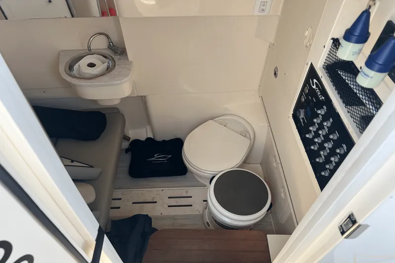 Slide: The Image of Scout 305 LXF 2022 - 28