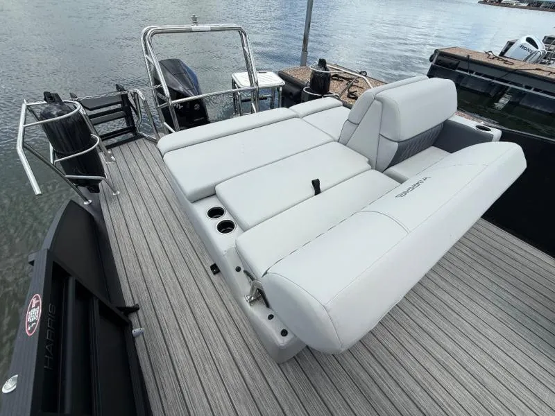 Slide: The Image of Harris CRUISER 250 2026 - 11