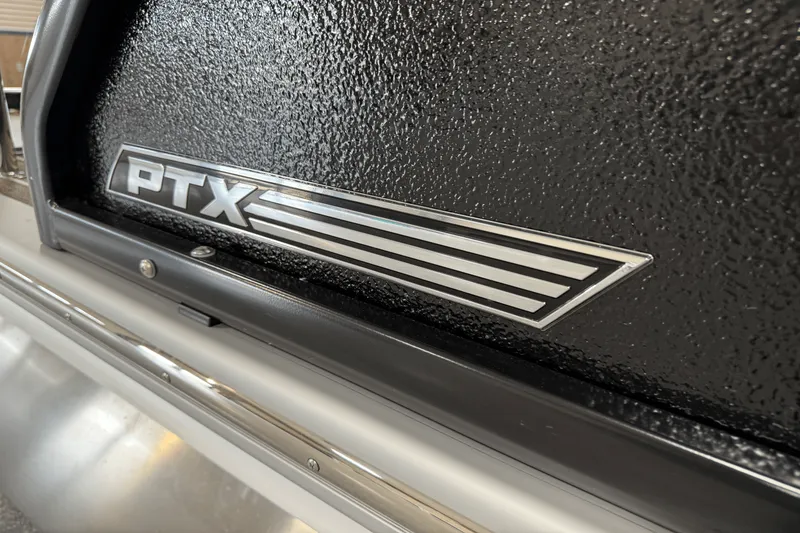 Slide: The Image of Premier 270 Super Sport 2025 - 12