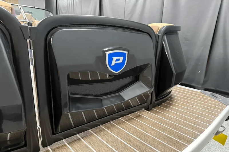 Slide: The Image of Premier 270 Super Sport 2025 - 14