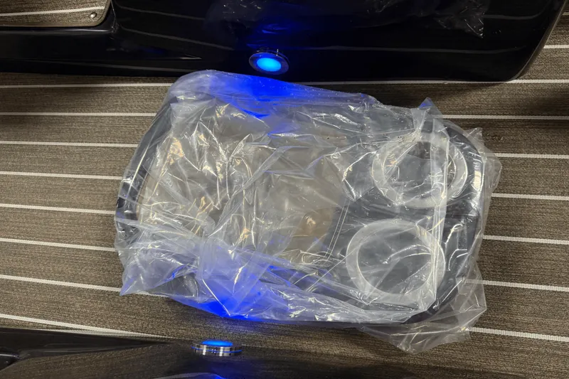 Slide: The Image of Premier 270 Super Sport 2025 - 27