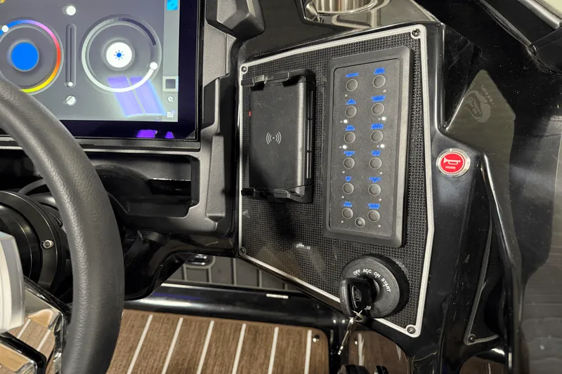 Slide: The Image of Premier 270 Super Sport 2025 - 46