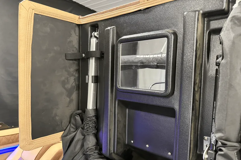 Slide: The Image of Premier 270 Super Sport 2025 - 59