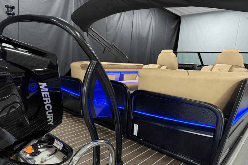 Slide: The Image of Premier 270 Super Sport 2025 - 66