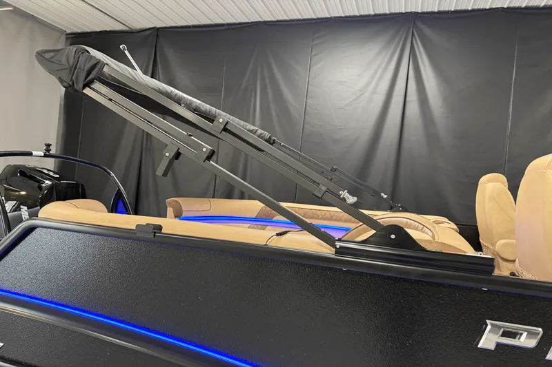 Slide: The Image of Premier 270 Super Sport 2025 - 70