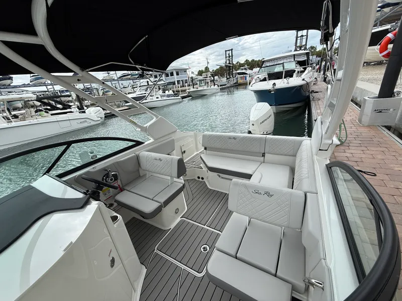Slide: The Image of Sea Ray SDX 230 Outboard 2026 - 23