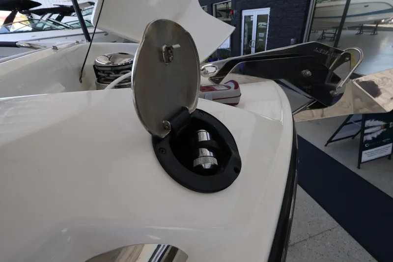 Slide: The Image of Sea Ray SLX 280 Outboard 2026 - 27