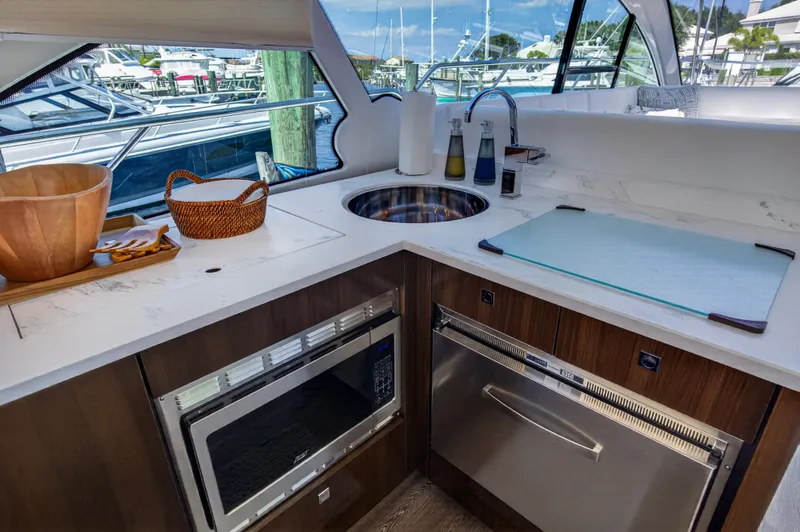 Slide: The Image of Cruisers 50 CANTIUS 2023 - 36