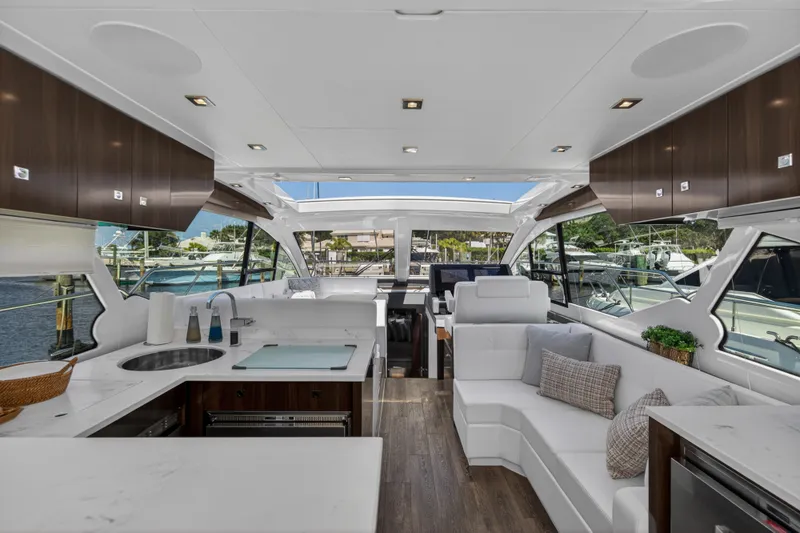 Slide: The Image of Cruisers 50 CANTIUS 2023 - 43
