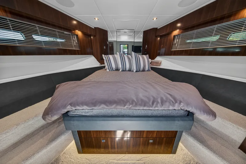 Slide: The Image of Cruisers 50 CANTIUS 2023 - 60