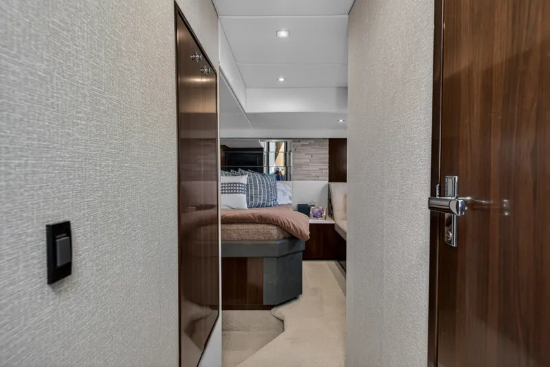 Slide: The Image of Cruisers 50 CANTIUS 2023 - 80