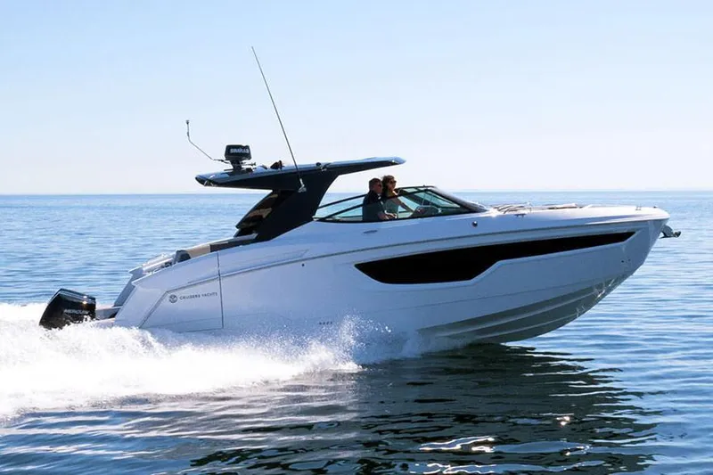 Slide: The Image of Cruisers 38 GLS 2023 - 1