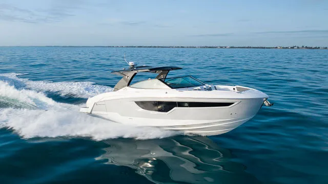 Slide: The Image of Cruisers 38 GLS 2023 - 23