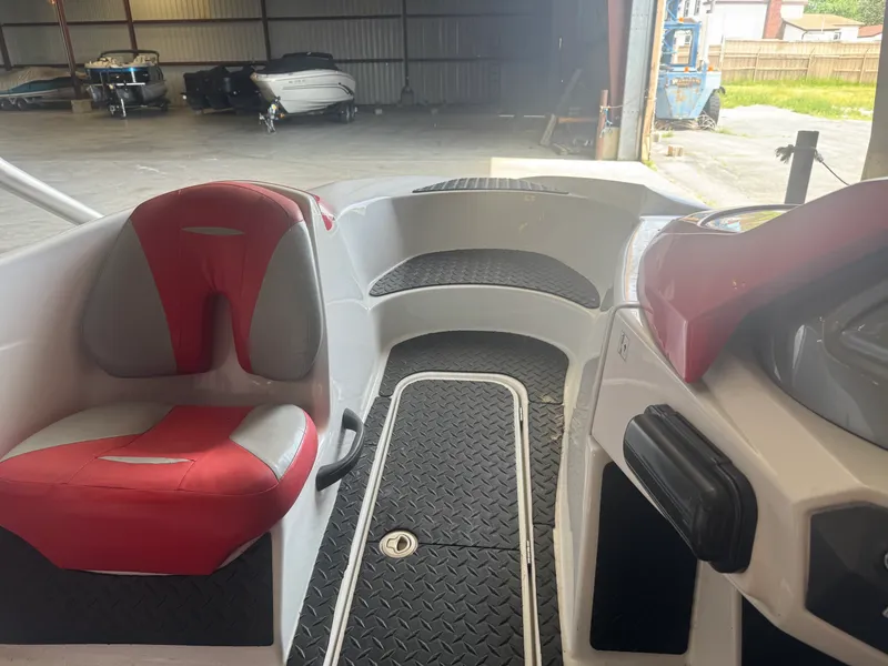 Slide: The Image of Sea-Doo 150 SPEEDSTER 2007 - 6