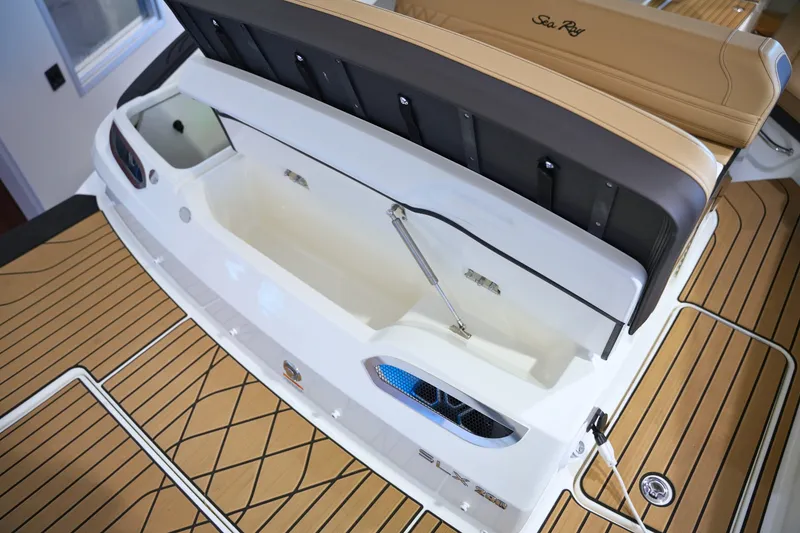 Slide: The Image of Sea Ray SLX 280 2026 - 11