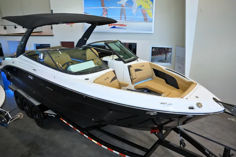 Slide: The Image of Sea Ray SLX 280 2026 - 5